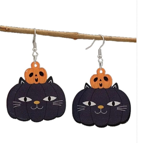 Jewelry - NWT Black Cat and Pumpkins Earrings